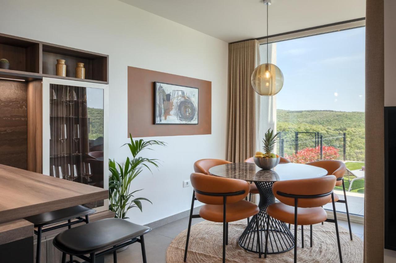 Royal Hilltop Residence Labin  Ngoại thất bức ảnh